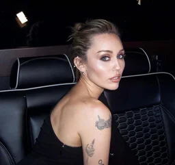 Майли Сайрус снимется в спецэпизоде «Ханны Монтаны» спустя 20 лет