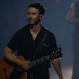 Кевин Джонас впервые исполнил сольный трек на концерте Jonas Brothers