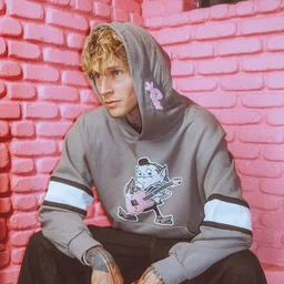 От Меган Фокс до Боба Дилана: новый альбом Machine Gun Kelly «Lost Americana» удивил звёздным составом