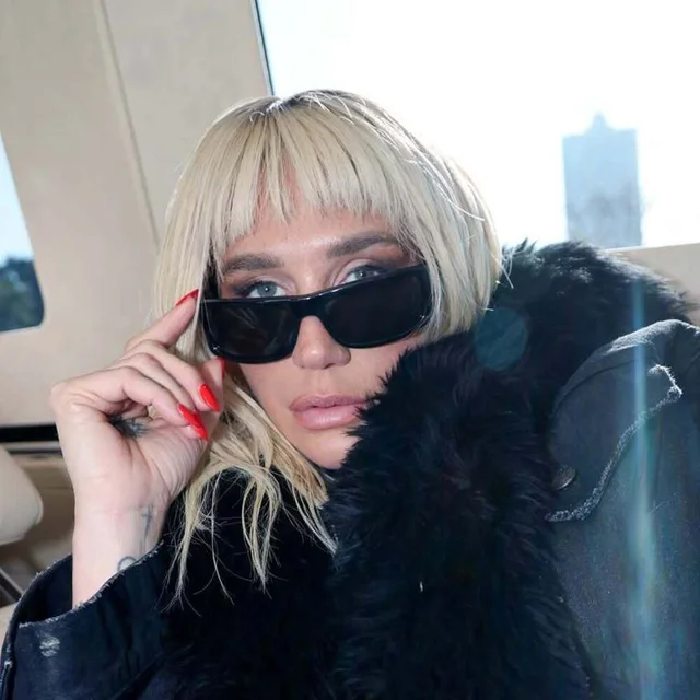 Kesha выпускает дебютный альбом своей мамы: мечта, найденная спустя десятилетия